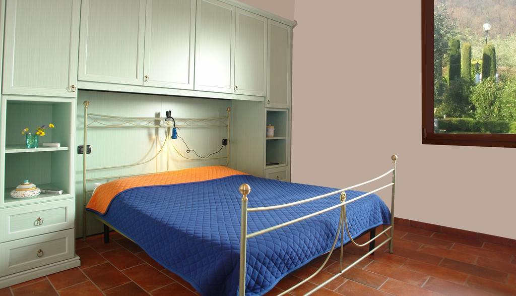 B&B Agli Ulivi Manerba del Garda Bagian luar foto