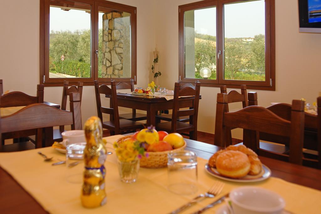 B&B Agli Ulivi Manerba del Garda Bagian luar foto